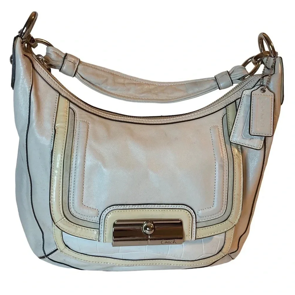 COACH Vintage Leather Shoulder Bag Pearl White Cream